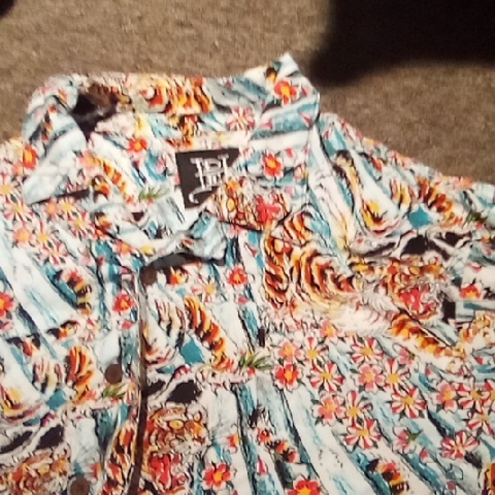 Men's Vintage Floral Tiger Button Up Vintage Medium Ed Hardy Wooden Buttons